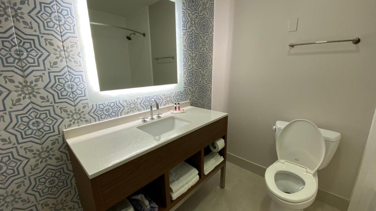 Days Inn & Suites By Wyndham Peachtree Corners Norcross Eksteriør billede